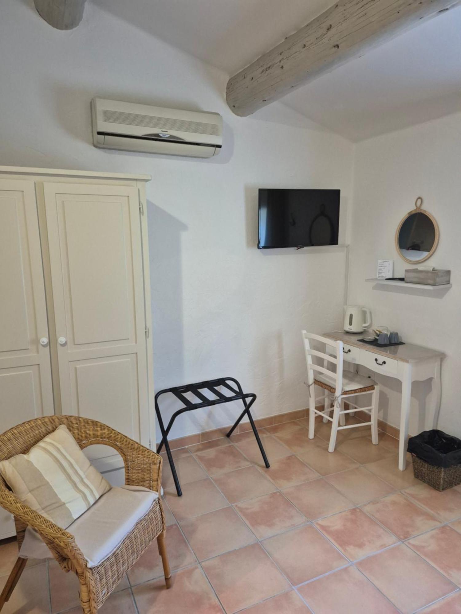Mas Clement - Chambre Et Table D'Hotes LʼIsle-sur-la-Sorgue Exterior foto