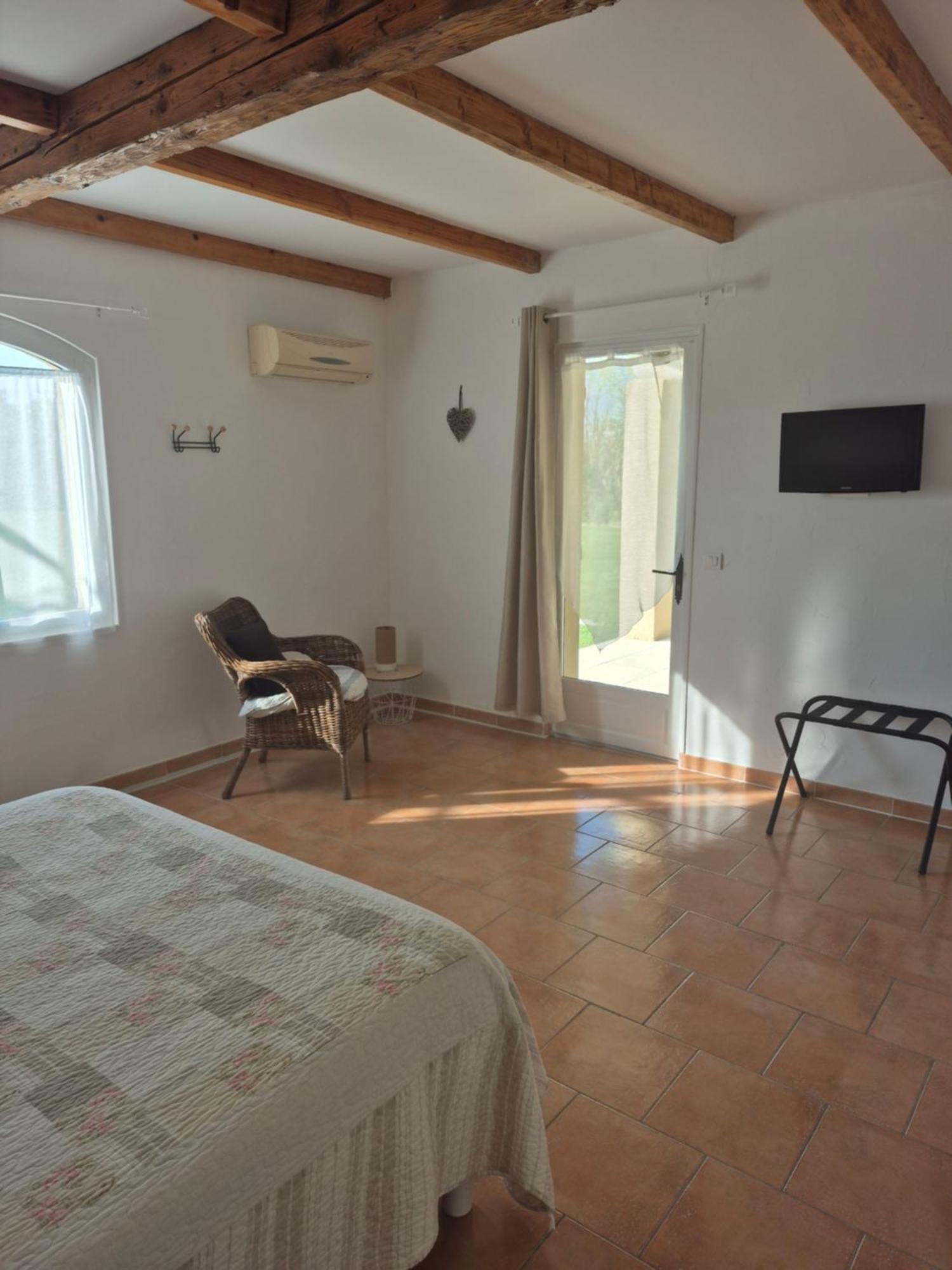 Mas Clement - Chambre Et Table D'Hotes LʼIsle-sur-la-Sorgue Exterior foto