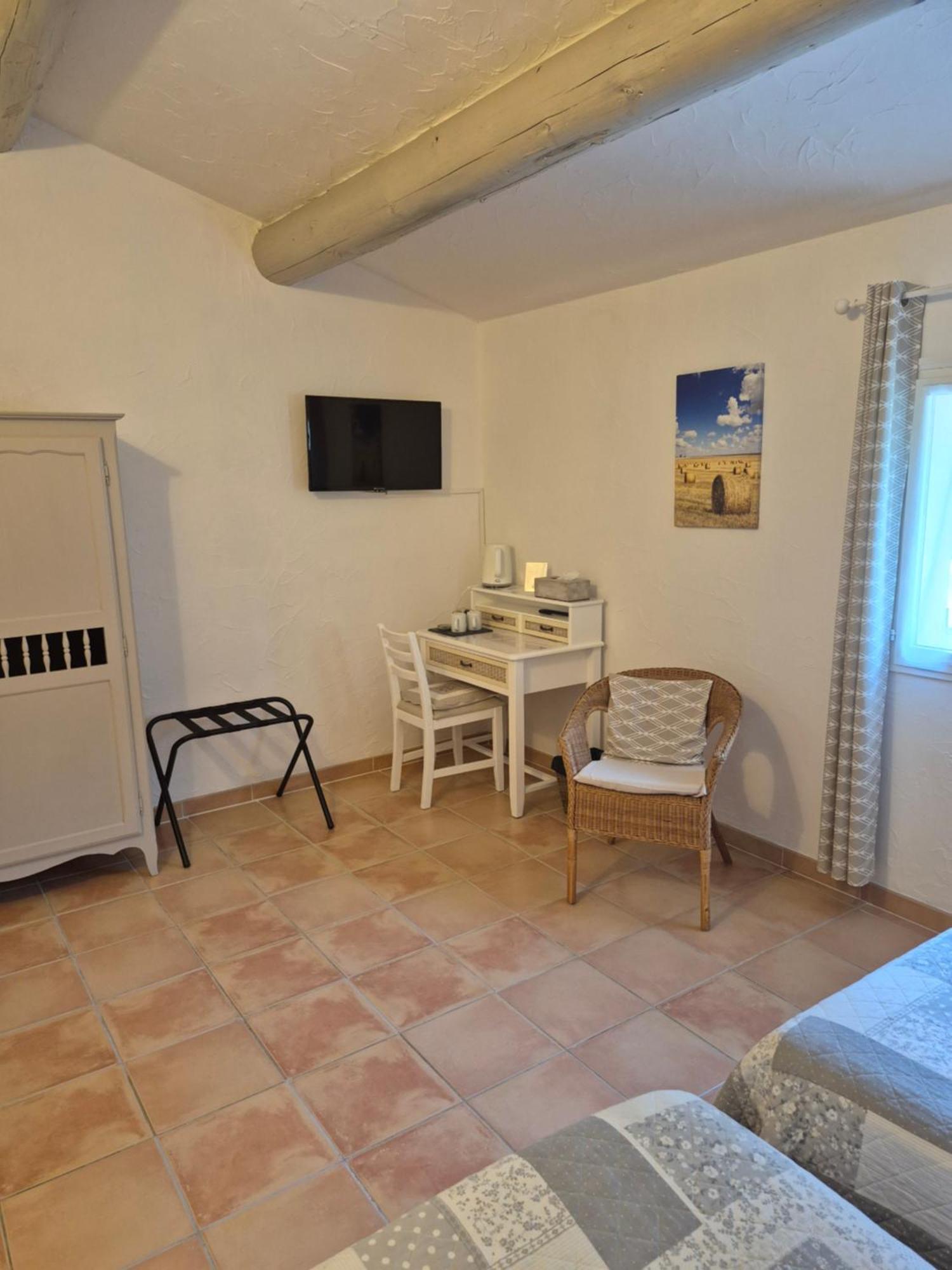 Mas Clement - Chambre Et Table D'Hotes LʼIsle-sur-la-Sorgue Exterior foto