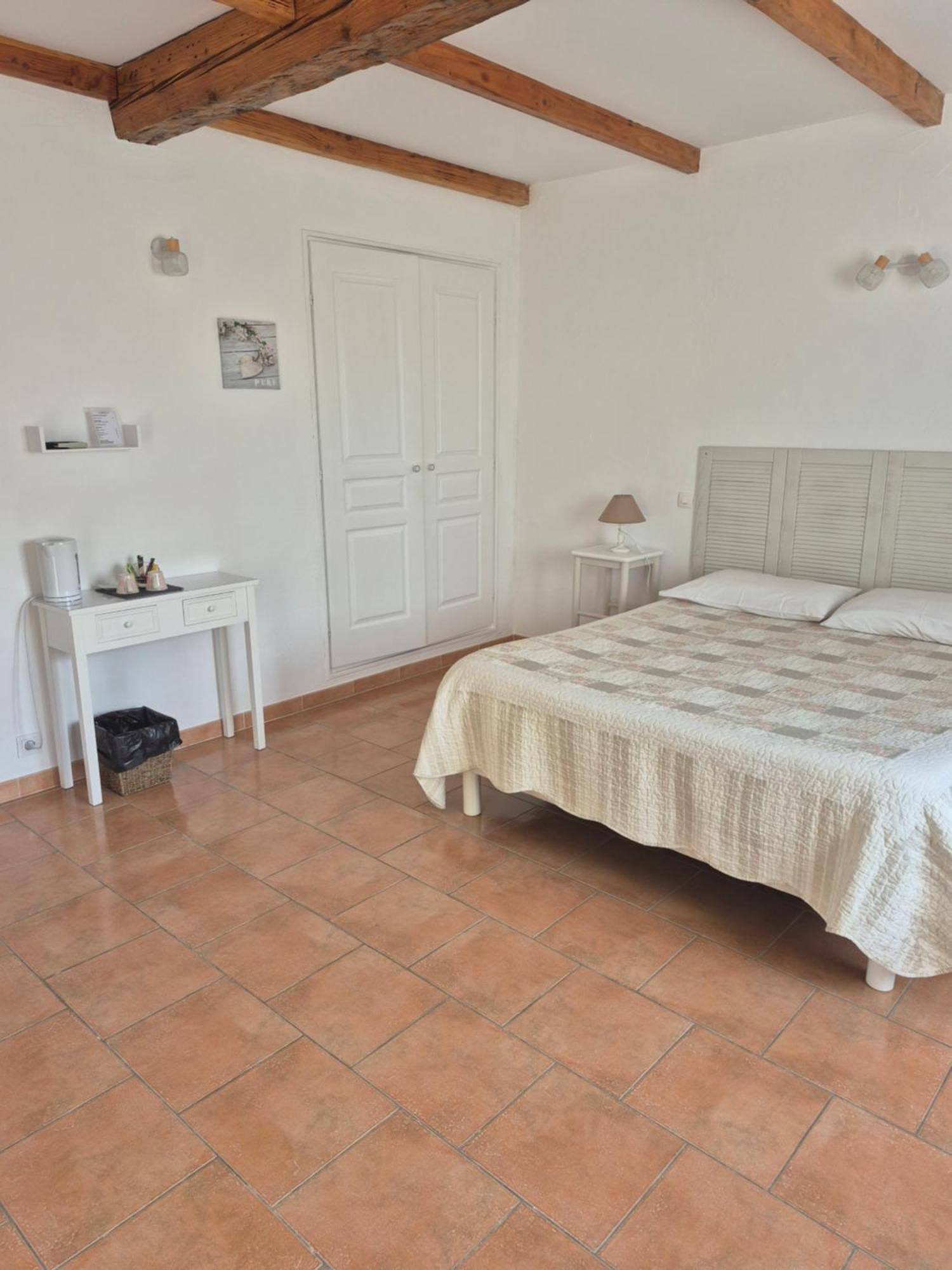 Mas Clement - Chambre Et Table D'Hotes LʼIsle-sur-la-Sorgue Exterior foto