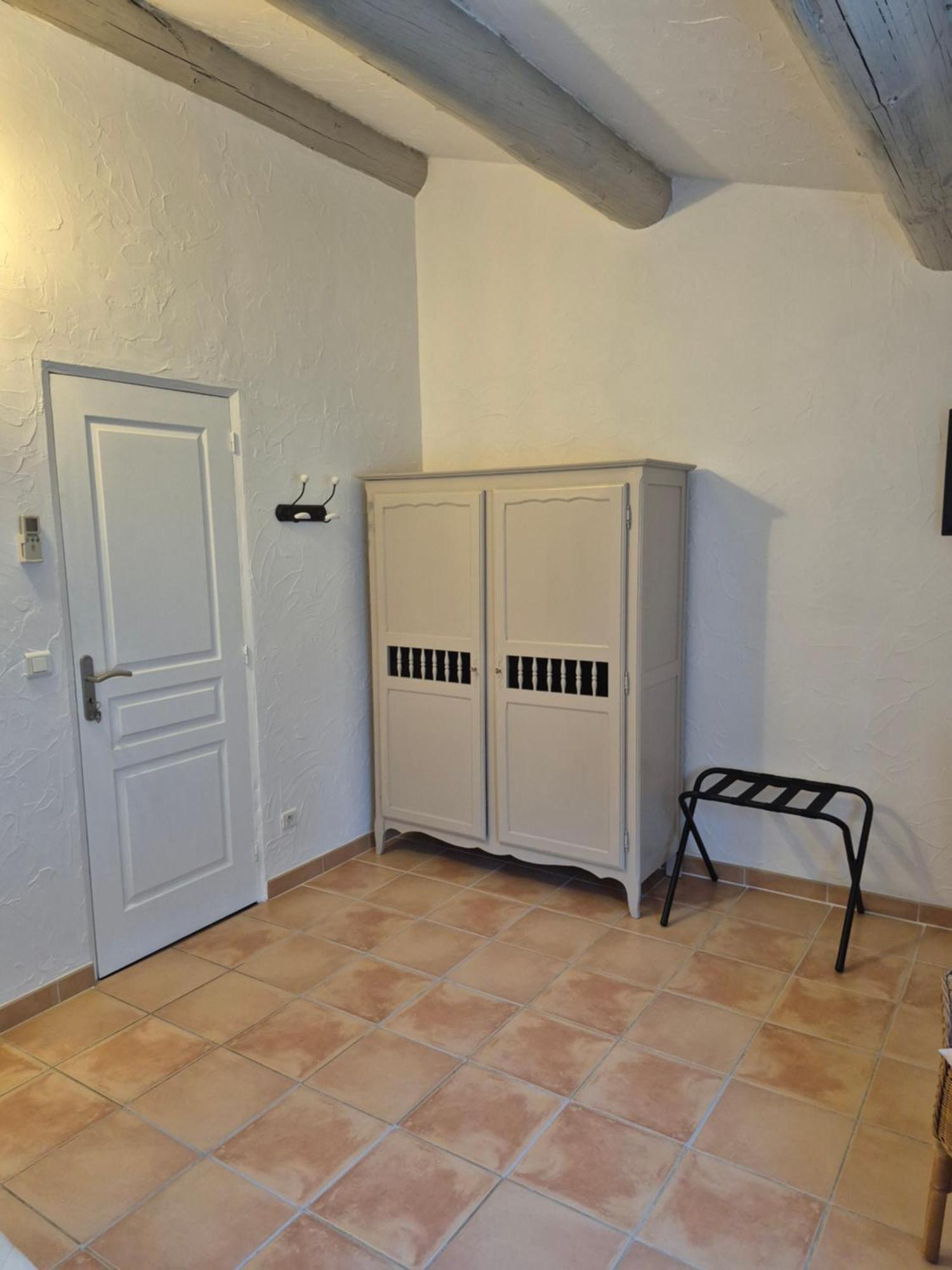 Mas Clement - Chambre Et Table D'Hotes LʼIsle-sur-la-Sorgue Exterior foto